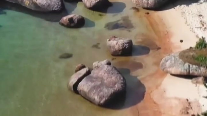 Les plages de Trégastel